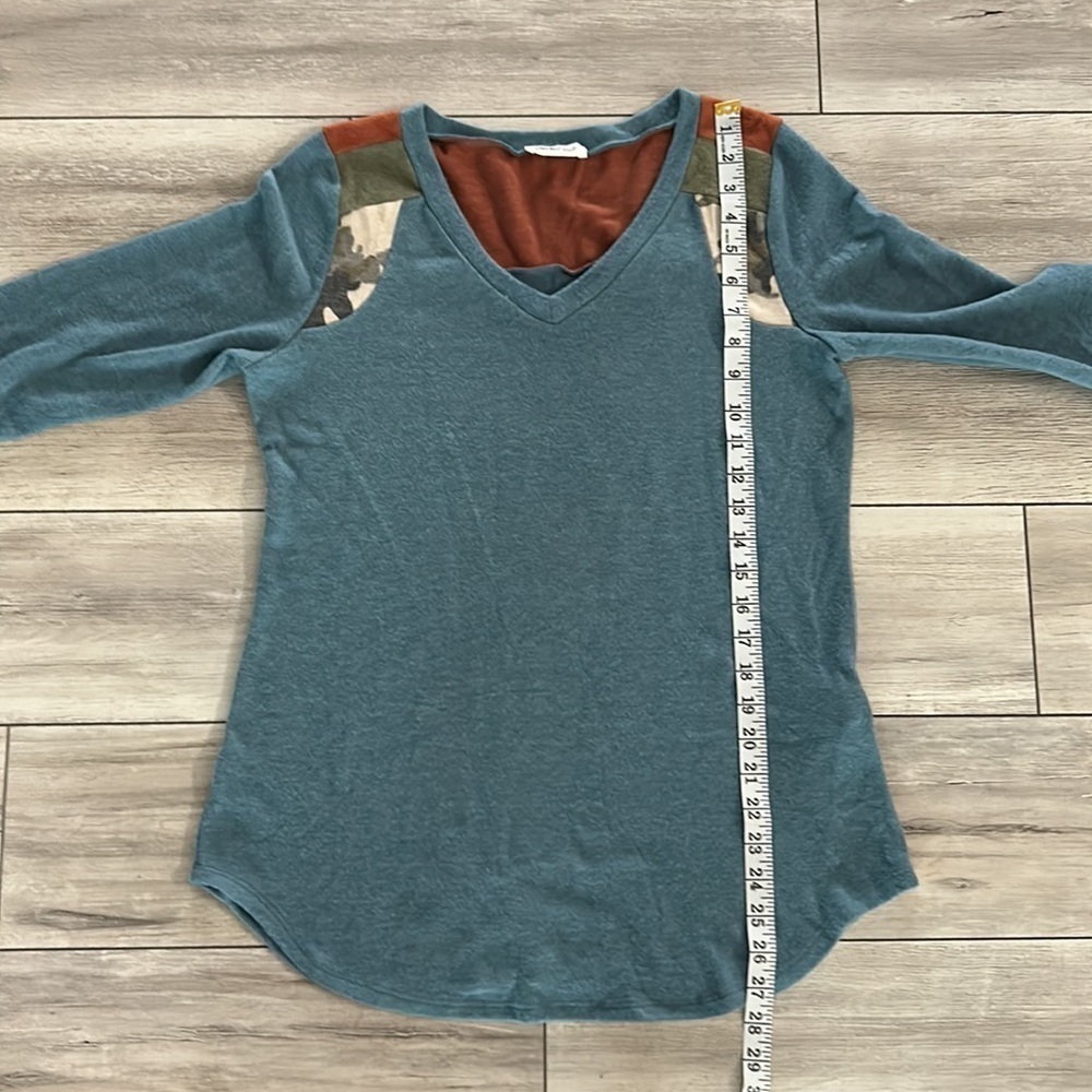 Bucketlist Size Large Contrast Color Block Long S… - image 7